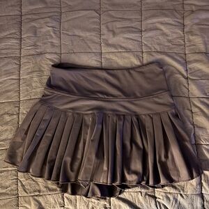 Chic Mini Skirt in Deep Brown